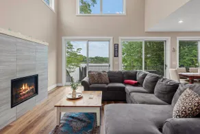 Lakeside Serenity by AvantStay | Lakefront, Modern - Image 3