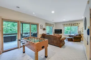 Westaway-Spacious Home w/Private Hot Tub, Fireplac - Image 3