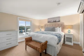 Picturesque Views | Top Floor | The Marina Suite - Image 5