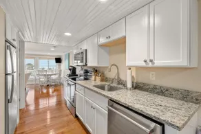 Sterling Suite | Sweeping Harbor Views | Parking - Image 3