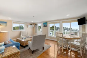 Sterling Suite | Sweeping Harbor Views | Parking - Image 2