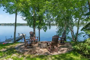 Lakefront | Kayaks | Game room - Image 2