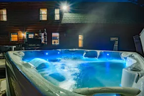 Sleeps 20 | Hot Tub | Game Room | Fire Pit |4500SF - Image 3