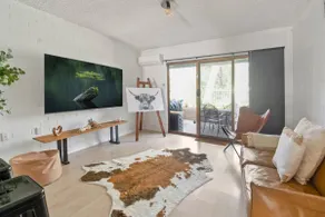 Luxury by the Lagoon - Water Views, 3 Mins to CBD - Image 4