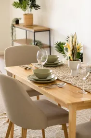 Stylish 2BR Apt Overlooking Darling Harbour - Image 2