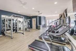 Birkdale Pool-View, Elevator,Shop-Eat-Work-Play - Image 5
