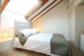 Designer duplex in the center - Image 2