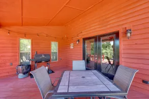 Riverfront Arkansas Abode - Furnished Deck & Grill - Image 2