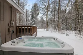 Family Friendly Cabin With A Firepit And A Hot Tub In Heart of Poconos - Image 2