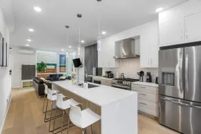 Modern 3BR - Walk to Light Rail with EVCharger & Parking - Image 2