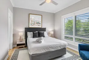3 BR Retreat W/ Patio & Garden Mins To Brighton - Image 2