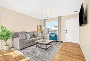 New Cozy Lower Flat in Roseville - Image 4