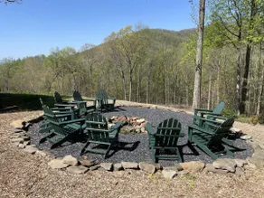 Three Ridges - Clean, Quiet, and Spacious 5BR - Image 4