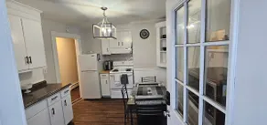 Private Apt In Middletown-wesleyan - Image 2