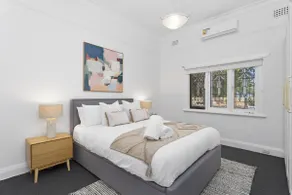 Elegant Art Deco Semi Detached 2-Bed Home by Parks - Image 3