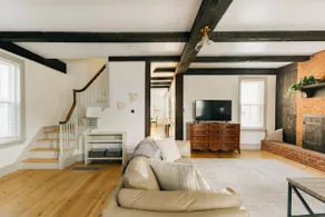 Quaint Vintage Reno in Manheim - Image 3