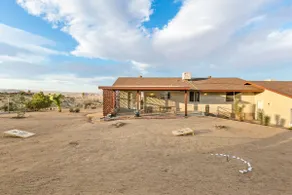 High View Haven - 5min to Park, Hot Tub, Fire Pit, BBQ - Image 3