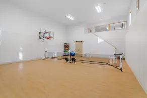 Sunny Family Retreat | Theater, Indoor Gym & Games - Image 5