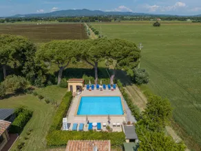 Podere Nuti – 1 La Regola: Überdachte Terrasse, Pool & Garten, privater Parkplatz - Image 3