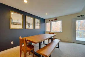 Sunny Stratton Townhome ~ 1 Mi to Skiing! - Image 2