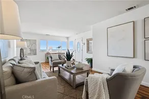 Beachfront 3 bedroom 3 bath in Seal Beach, CA - Image 2