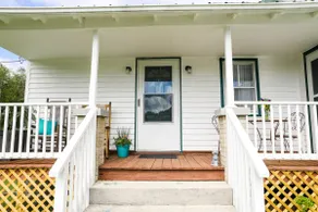 Heritage Farmhouse by Buffalo Mountain Getaway - Image 3