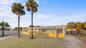 The Hangout Okaloosa Island Beach Cottage - Image 3