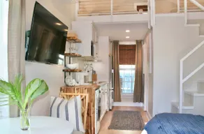 Key West Lighthouse Suite - Image 4