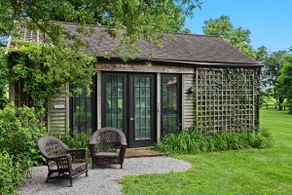 Exclusive Farmhouse w/ a Romantic Garden View! - Image 4