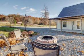 Peaceful Russell Springs Home w/ Fire Pit & Pond! - Image 2