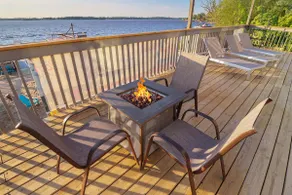 Chain O' Lakes 3/1.5 Beach Penthouse and Boat Dock - Image 2