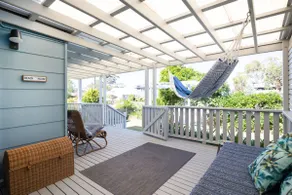 Coastal Cottage in Narrawallee - Image 5