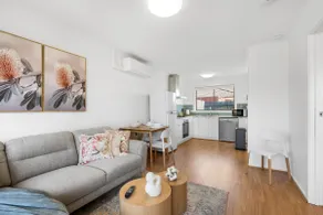 Modern 1BR Apartment - Image 4