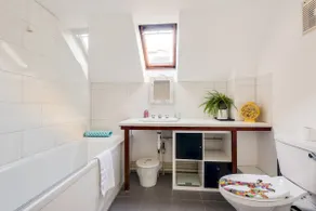 Cosy 2-Bedroom Haven in Picturesque Headington - Image 3