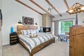 Fresh & Modern 3BR - Just Blocks from Beach - Image 4