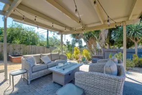 Fresh & Modern 3BR - Just Blocks from Beach - Image 5