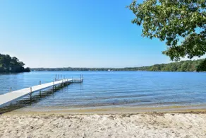 Lake House in Centerville with Private Water Acces - Image 2