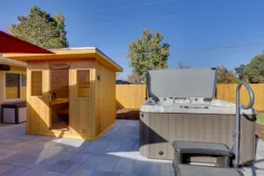 Saulsbury Guest House & Wellness Retreat w/ Sauna - Image 3