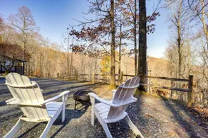 Pet-friendly Cabin w/ Fire Pit in Spruce Pine! - Image 2