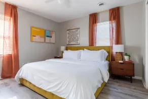 Maple Heights Oasis - Image 3