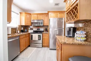 Good Vibes Oasis, 2 Story Townhome in Cutler Bay - Image 3