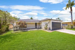 Family Home in Maroochydore - Image 3