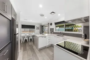 Family Home in Maroochydore - Image 2