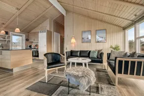 Spaceous wooden holiday house with spa - SJ724 - Image 3
