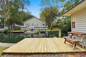 Manatee Lodge | Waterfront Escape on Clear Water - Image 5