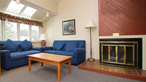 Peaceful 1BR Condo with Pond View - Image 2