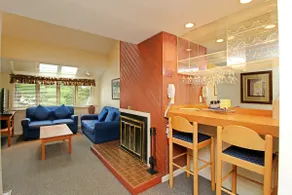 Peaceful 1BR Condo with Pond View - Image 4