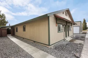 The Yellowstone Hideaway Unit C - Image 4