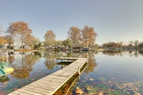 Lakefront Getaway in Leesburg w/ Dock + Kayaks! - Image 2