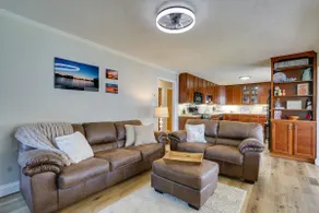 Lakefront Getaway in Leesburg w/ Dock + Kayaks! - Image 5
